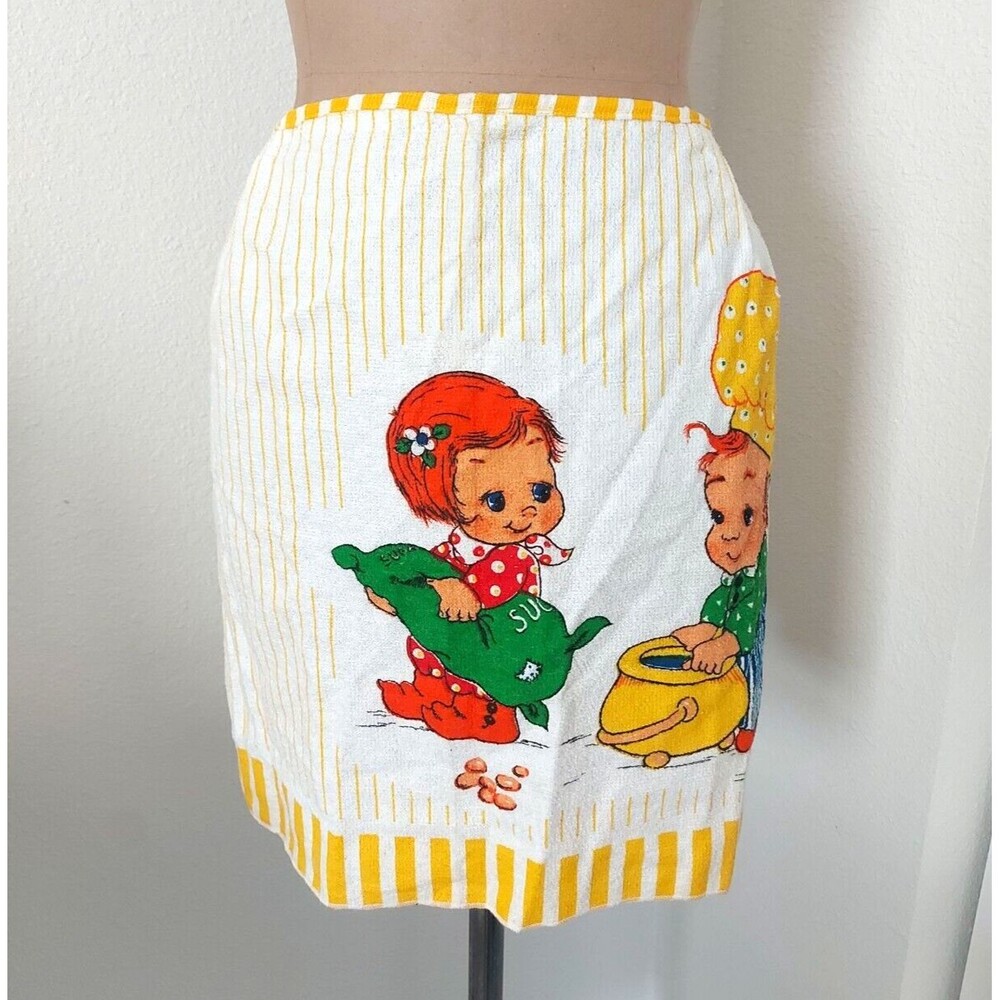 Vintage Terry Cloth Yellow and White Cute Baking Scene Apron